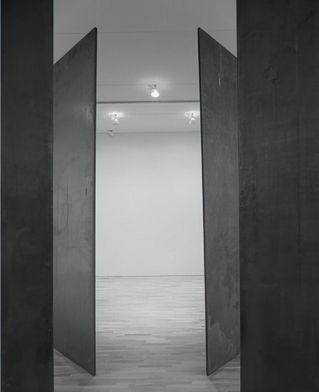 Richard Serra Sculpture at LACMA: Monumental Steel and the Art of Space - CIRCUIT II 1972 by Richard Serra