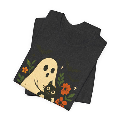 Fantasma espeluznante sosteniendo un gato negro con un elegante diseño floral para Halloween
