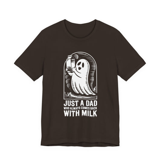 Solo un papá que siempre regresaba con leche camiseta de Halloween - Camiseta de manga corta unisex