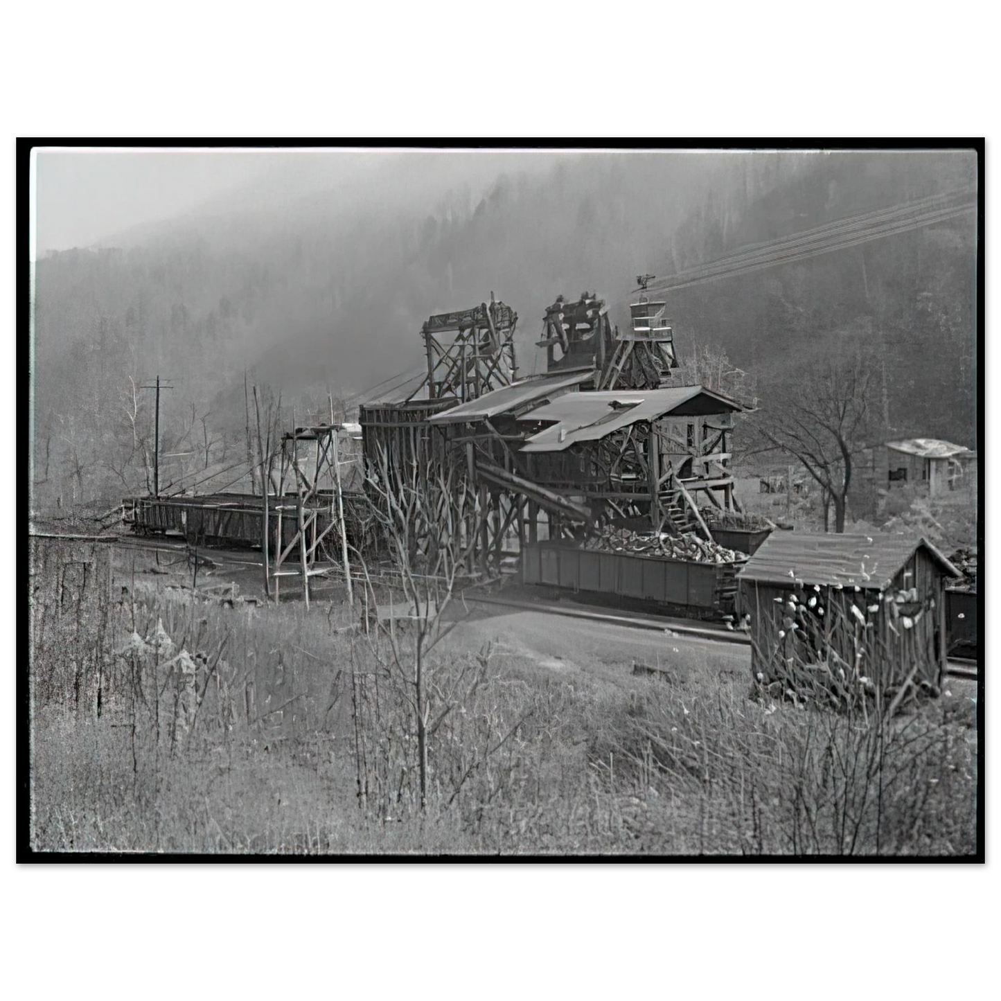 Ben Shahn - LOADING RECENTLY MINED COAL IN JENKINS 1935  75x100 cm / 30x40inches Fine Art Poster