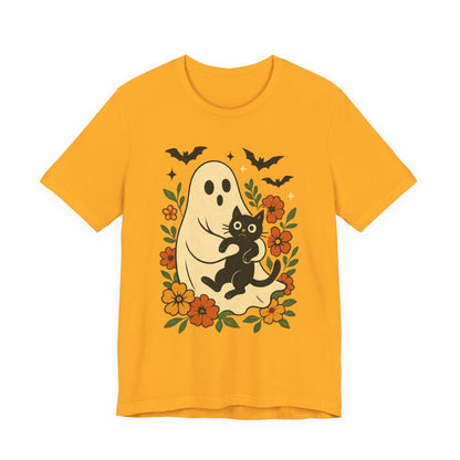 Fantasma espeluznante sosteniendo un gato negro con un elegante diseño floral para Halloween