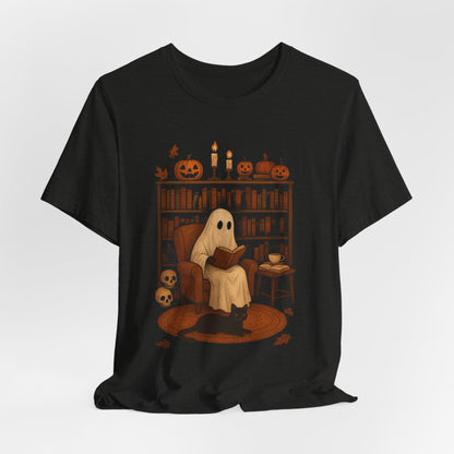 Fantasma vintage leyendo libros para amantes de la biblioteca Halloween espeluznante