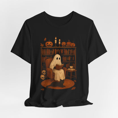 Fantasma vintage leyendo libros para amantes de la biblioteca Halloween espeluznante